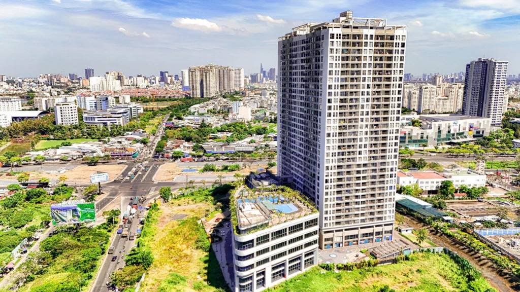 Tôi cần bán gấp CHCC Him Lam Chợ Lớn Q. 6, 83m2, 2PN, giá 3.6 tỷ.