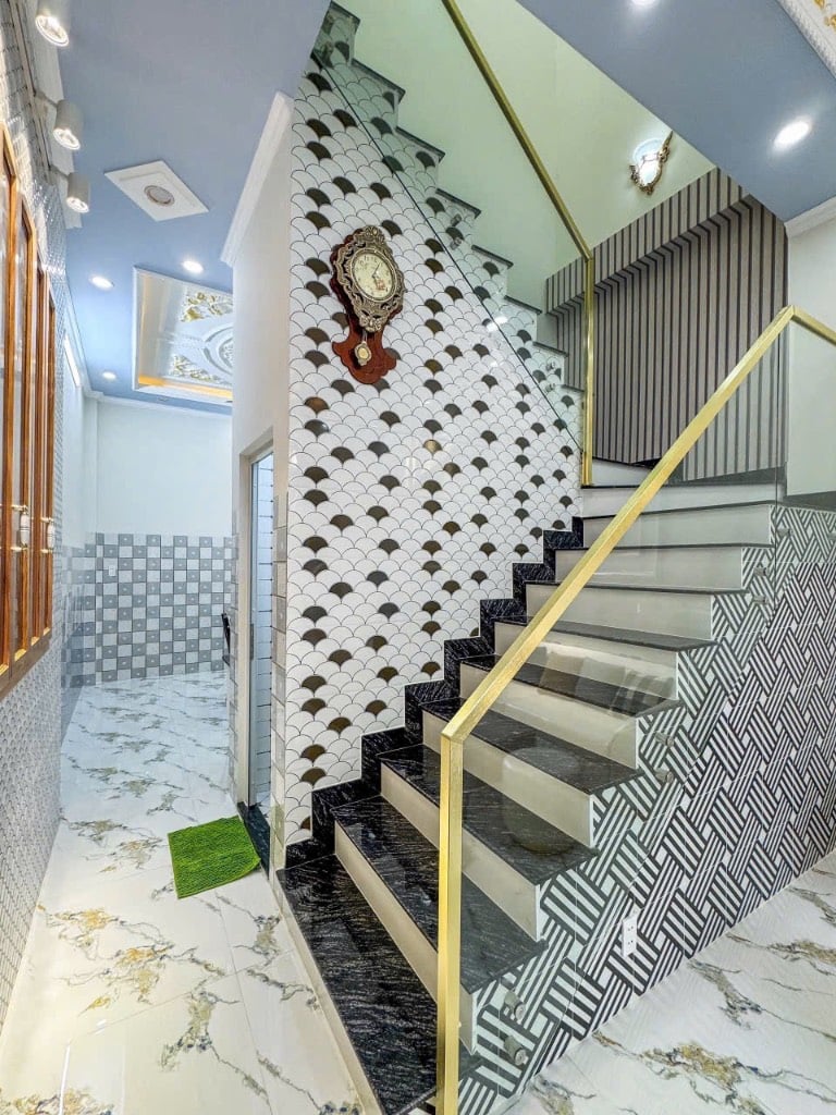 Bán đất tặng nhà La Phù Hoài Đức ,120 m2.  17 tỉ