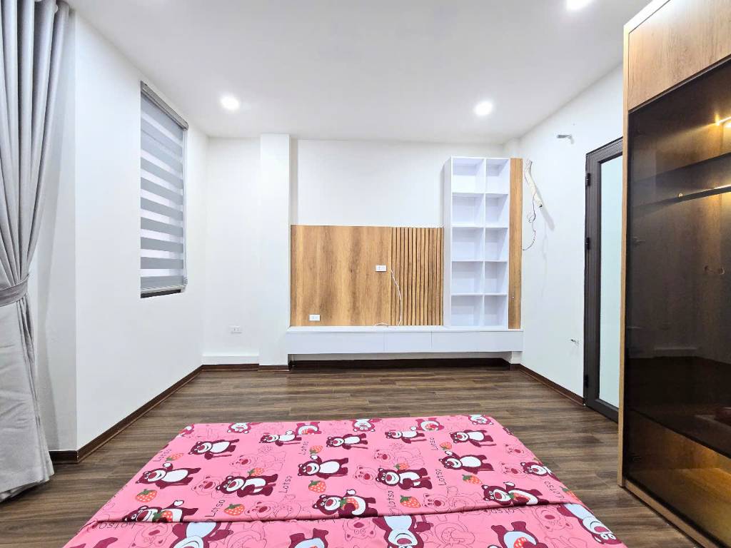 Bán nhà 2 tầng gần Chợ Cầu, giáp Gò Vấp, sổ riêng 30m², hẻm xe hơi vào, giá 2 tỷ 650