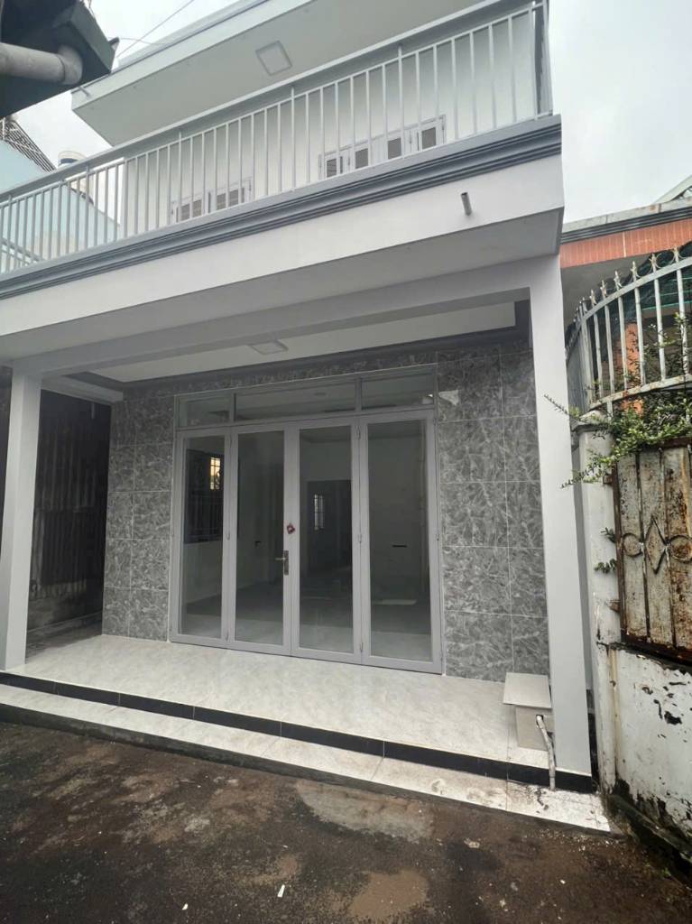 Bán nhà 2mt Trần Quốc Thảo , P.Võ Thị Sáu, Q3. dt: 14x28m, hầm, 3 lầu