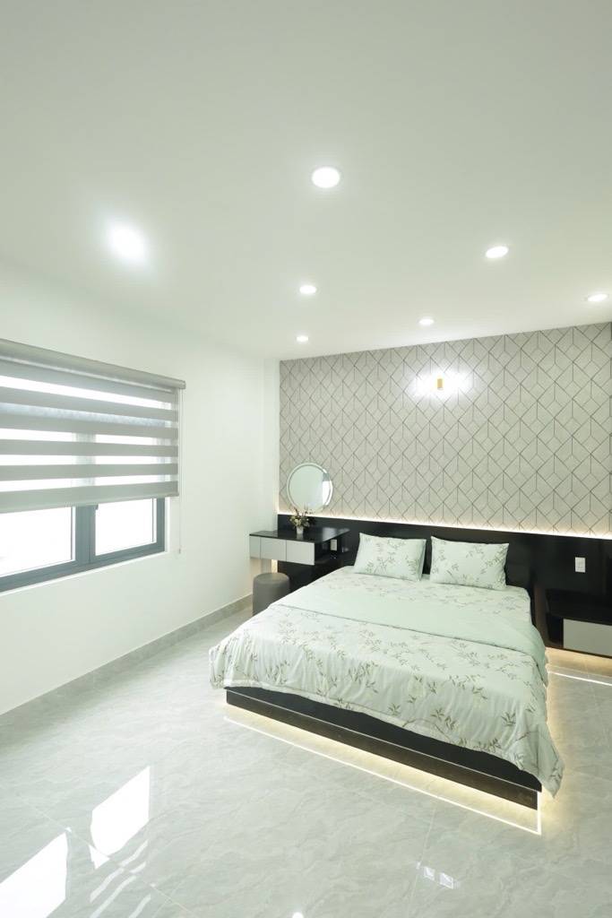 Bán nhà riêng 92m2 đường Quốc Lộ 13A Thủ Đức giá tốt