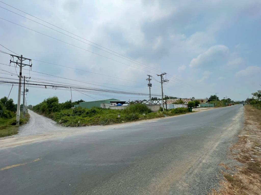 Bán lô đất 88m2 thổ cư đường ô tô Xã Trung Giã Sóc Sơn Hà Nội tiện ích đầy đủ