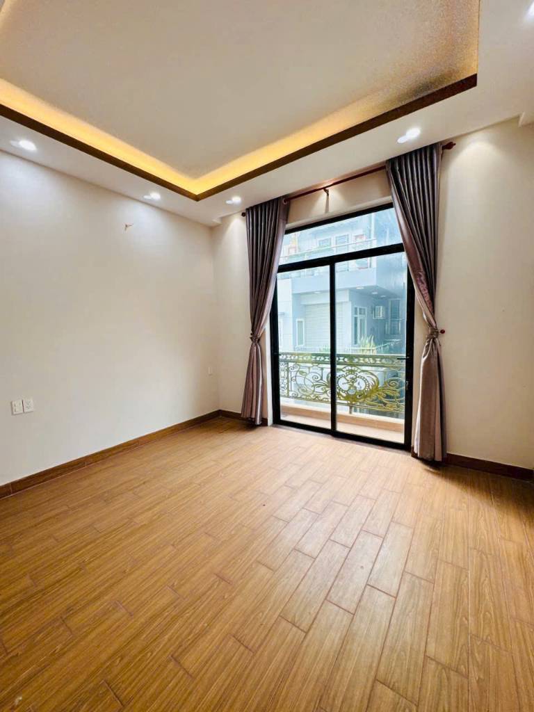 Cho bán nhà riêng 1 lầu đường Huỳnh Tấn Phát, Quận 7, 36m² giá 3,960 tỷ