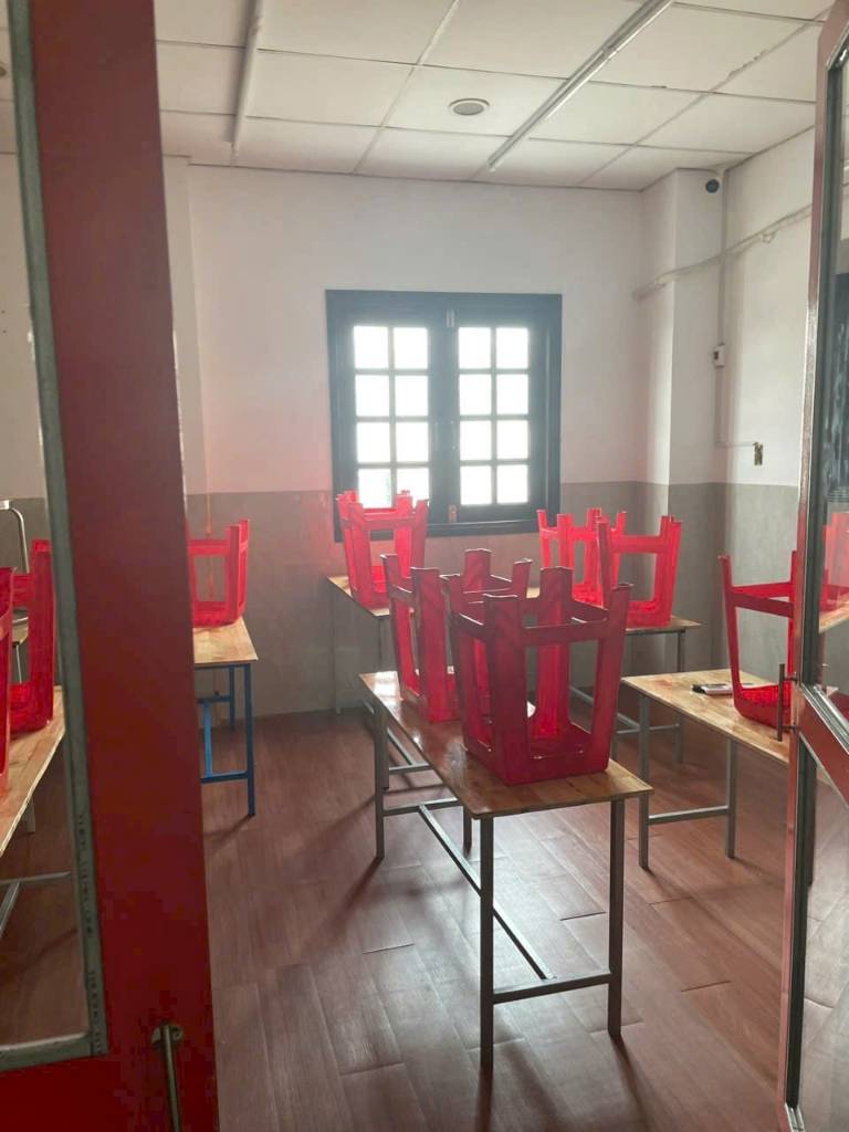 Cho thuê nhà mặt phố Trần Quang Khải Hoàn Kiếm Hà Nội 400m2 mặt tiền 12m thuận lợi kinh doanh