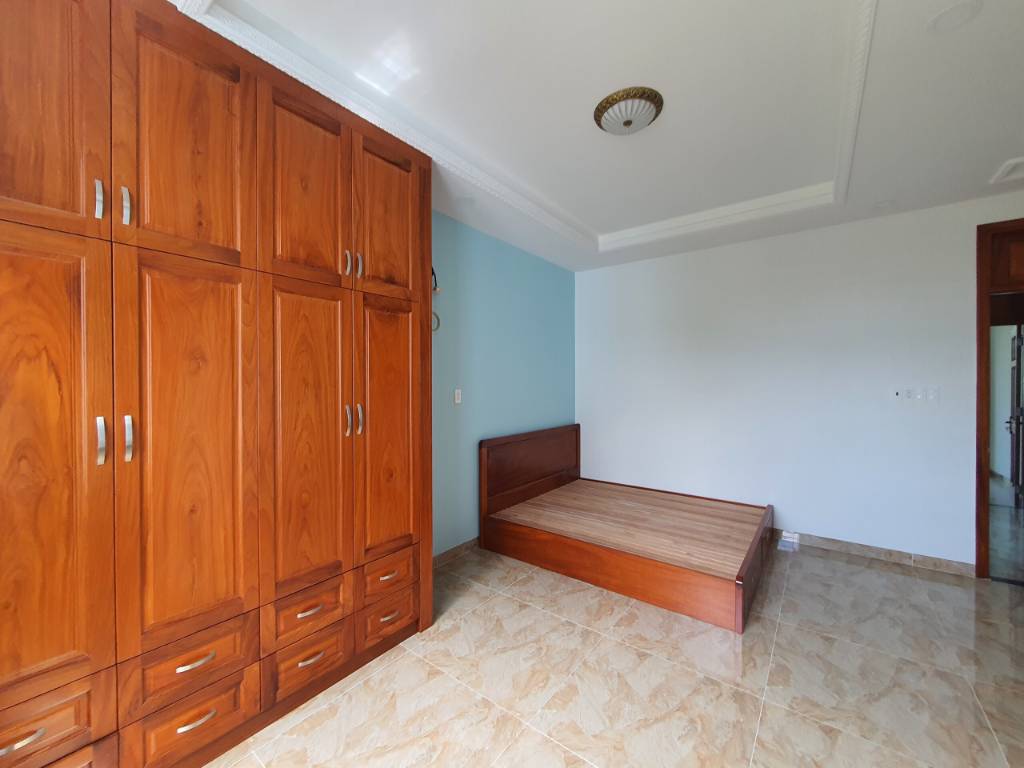 Cần tiền chữa bệnh gấp bán nhà đường Nguyễn Trường Tộ, Thủ Đức, 55m2, 960 triệu, SHR