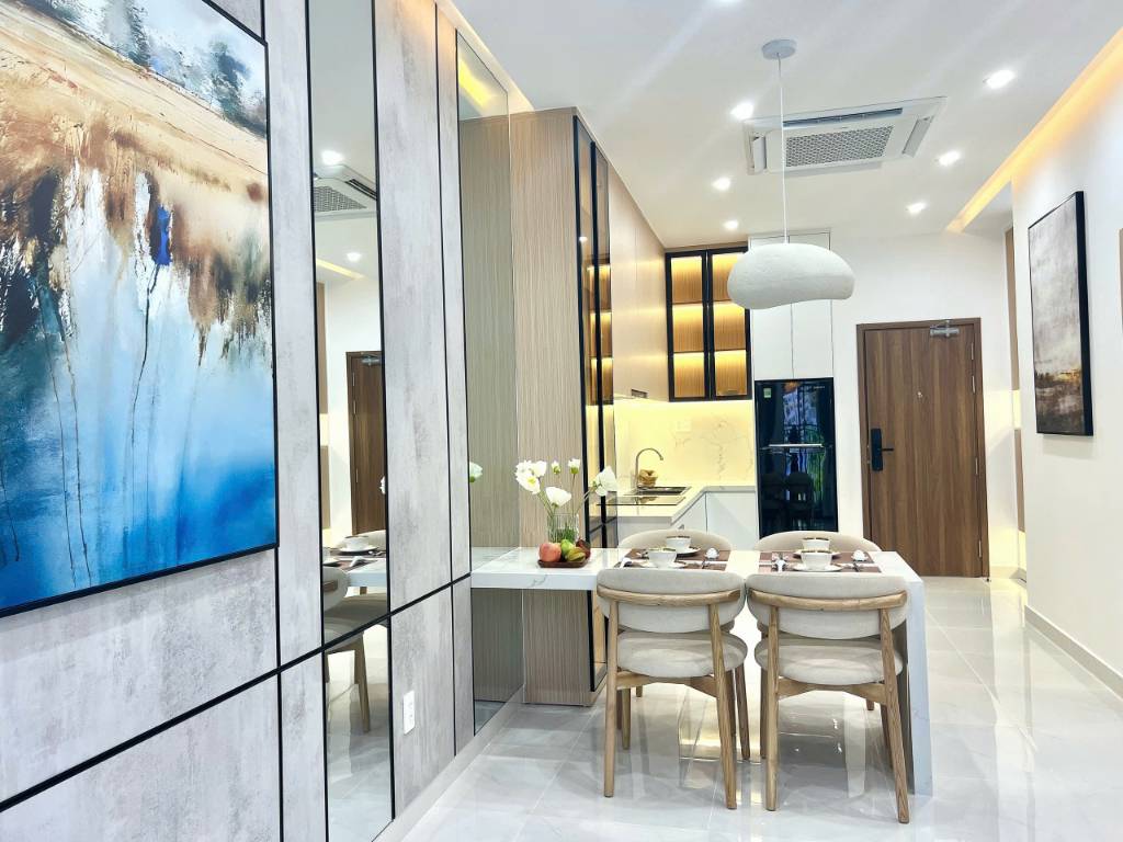 Bán căn hộ đặc biệt 150m², 4pn, tầng cao, view đẹp, KĐT Việt Hưng, Long Biên, giá chỉ 6.5 tỷ