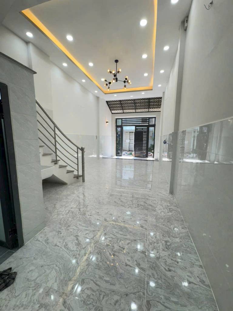 Bán nhà riêng 27 m2 hẻm 285 Cách Mạng Tháng Tám Quận 10 tiện xây mới