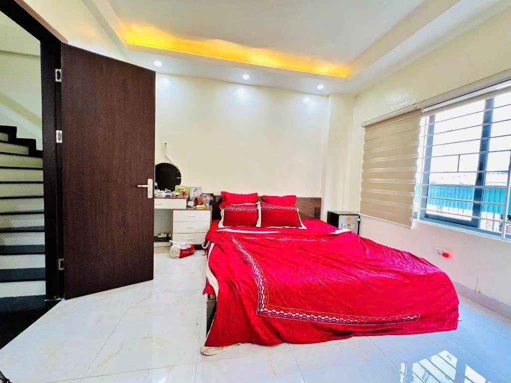 Bán Nhà 2 Mặt Thoáng Ngõ 276 Đại Từ, Hoàng Mai, 35m² x 4 Tầng, Giá 5.6 Tỷ, Gần Chợ Đại Từ