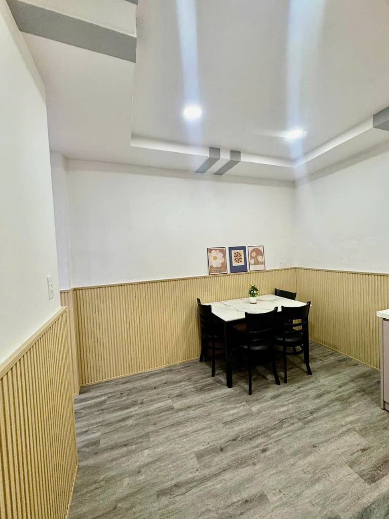 Bán nhà mặt phố 40m2 Tám Danh, Quận 8, Hồ Chí Minh - Hướng Tây Bắc, đầy đủ nội thất