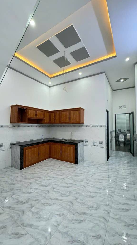 Bán nhà hẻm 7m nhựa Lạc Long Quân, P3, Q11, 4x10m, 1 lửng 3 lầu sân thượng, giá 9.5 tỷ