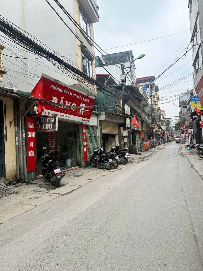 Cần bán gấp nhà gần mặt tiền Nguyễn Thị Minh Khai, Phường Bến Thành, Quận 1.