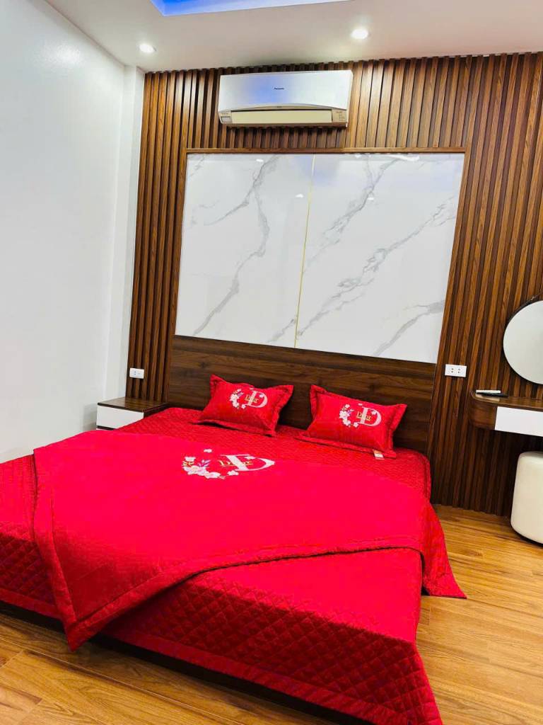 Phân lô ôtô 10m ra phố Nguyễn Thị Định, Trung Hòa. DT 81m2, 9 tầng thang máy cao ngút, HĐ thuê 70tr
