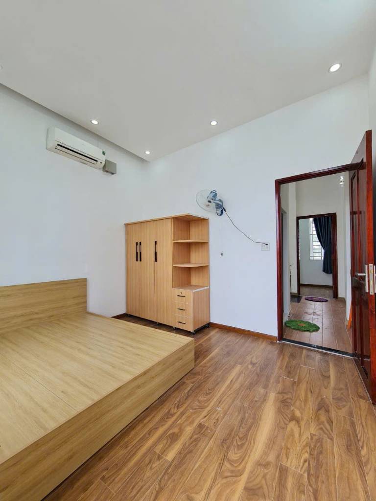 Bán nhà đẹp, giá tốt Song Phương, Hoài Đức, 42m², giá 3,5 tỷ