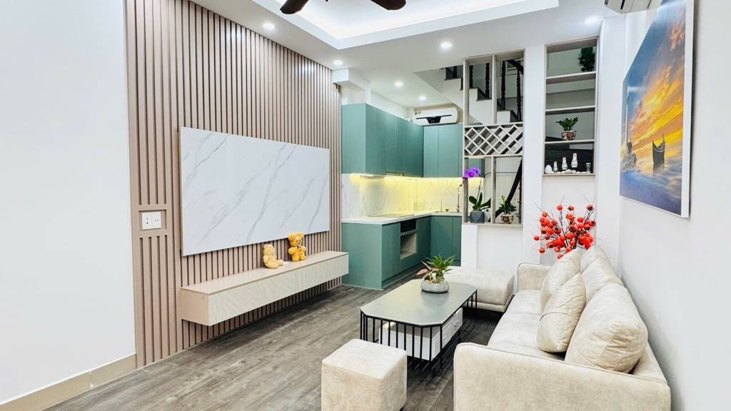 Bán nhà Bồ Đề, nhà đẹp, ngõ thông, tặng nội thất - 30m2, 5 tầng, 3.1m - Chào 6.15 tỷ