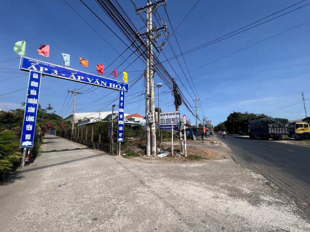 Đất thổ giá ngộp - Ngang 6m - Đường xe hơi