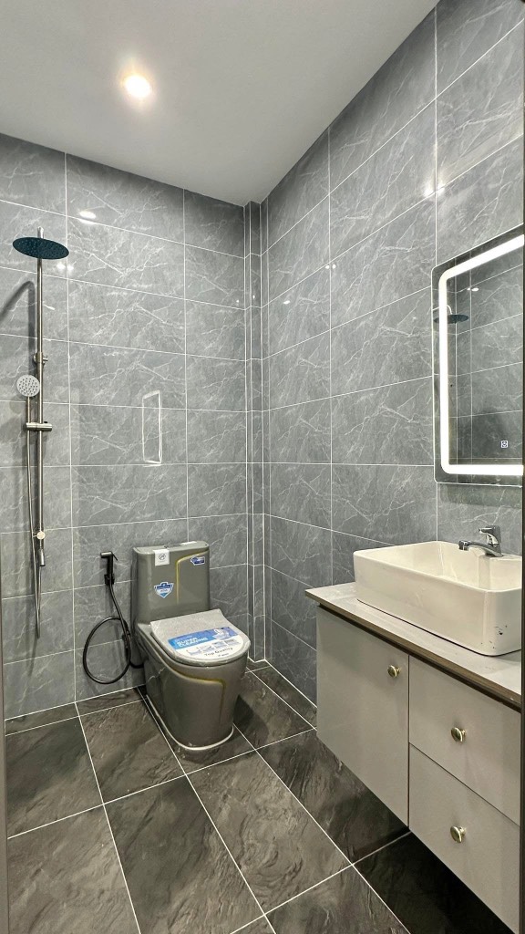 Bán nhà riêng ven sông Sài Gòn Phường 13 Bình Thạnh 68m2 nội thất cao cấp