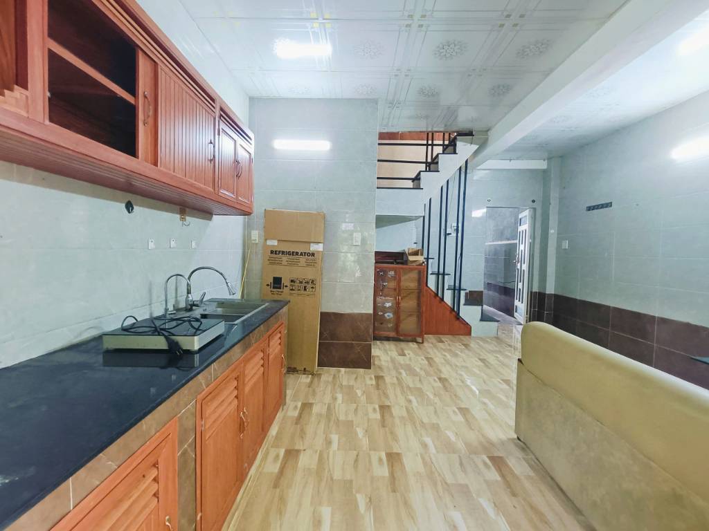 Bán nhà riêng 70m2 Nơ Trang Long, Q. Bình Thạnh ô tô ngủ trong nhà