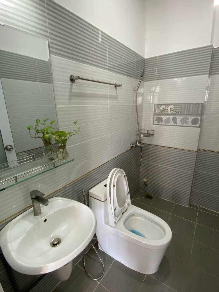 Bán nhà 132m2 đường Dương Thị Mười, Quận 12, sổ hồng đầy đủ