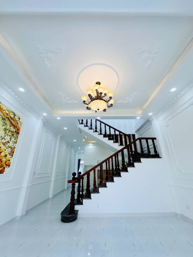 Bán nhà mặt tiền gần Tô Ngọc Vân, vừa ở vừa kinh doanh, ngay chợ Tam Hà, ngang 7m, 7 tỷ, 68.4m2