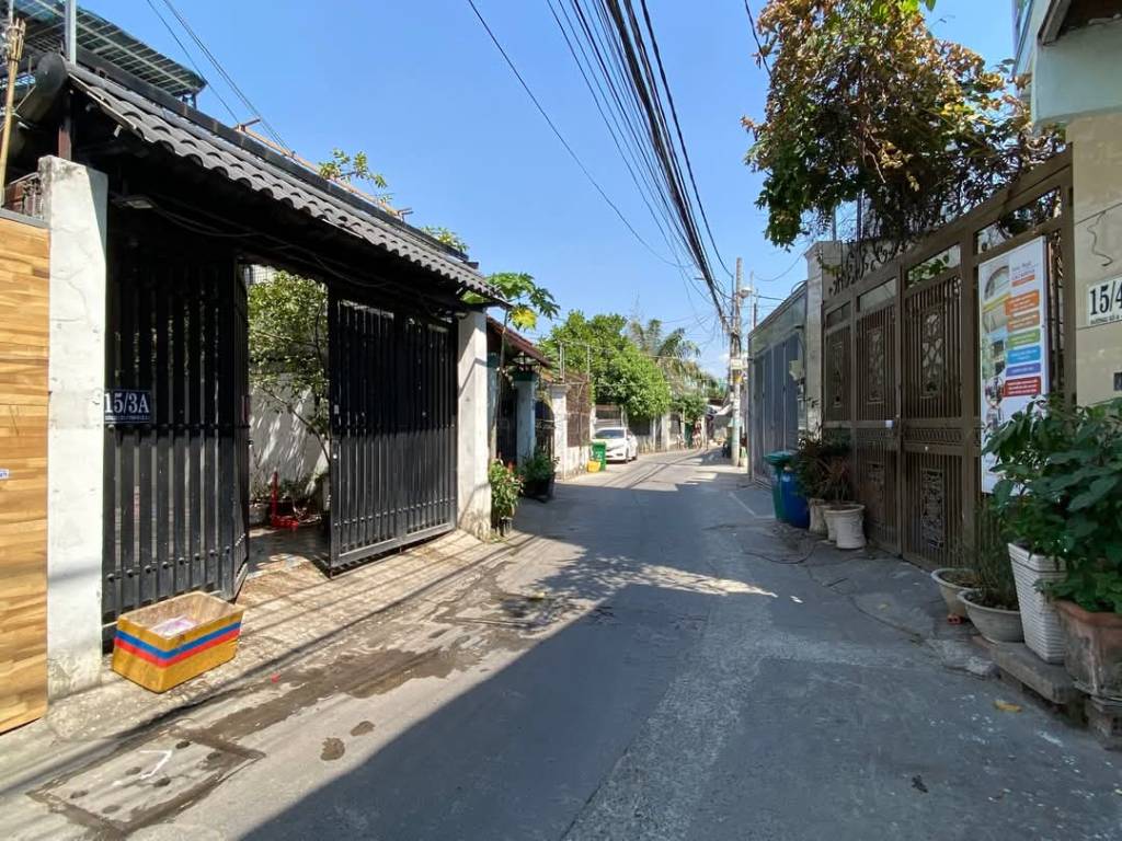 Bán gấp, nhà Yên Hoà, ngõ to, ôtô, thang máy, thoáng trước sau, thông mọi nơi, ở sướng 41m2x5 tầng