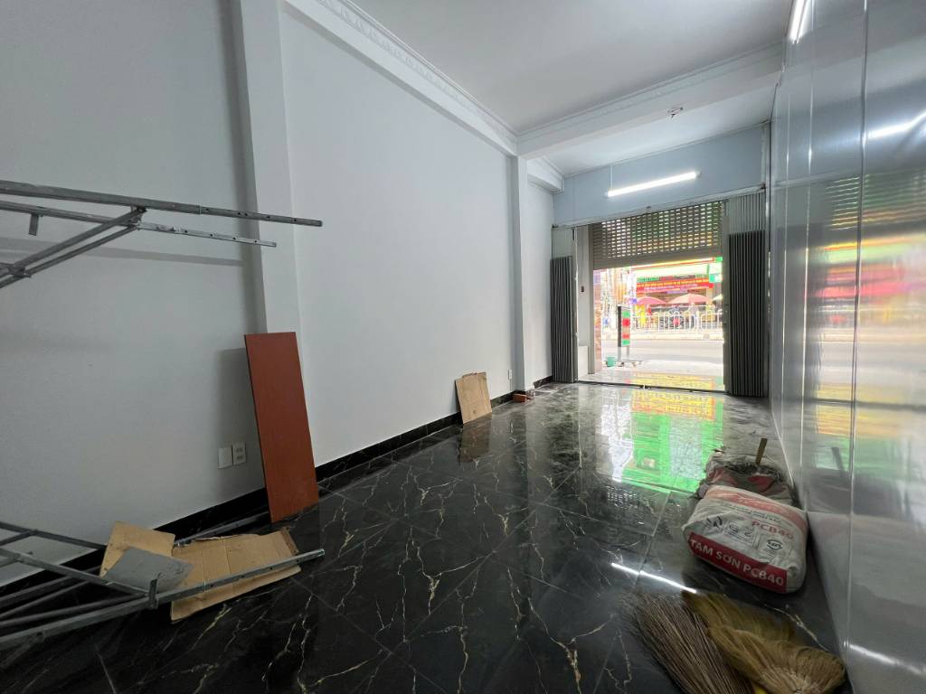 Cho thuê mặt bằng kinh doanh khu vực Tân Phú giá 11tr/tháng