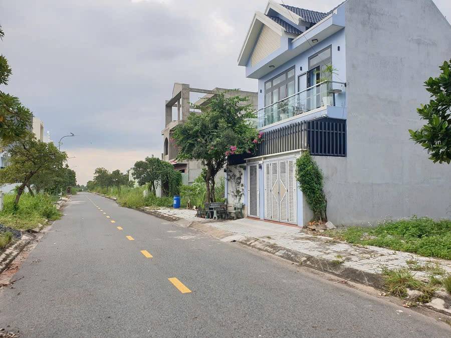 Bán đất 97,5m2 đường Lý Văn Phức Ngũ Hành Sơn Đà Nẵng sát bãi tắm Tân Trà