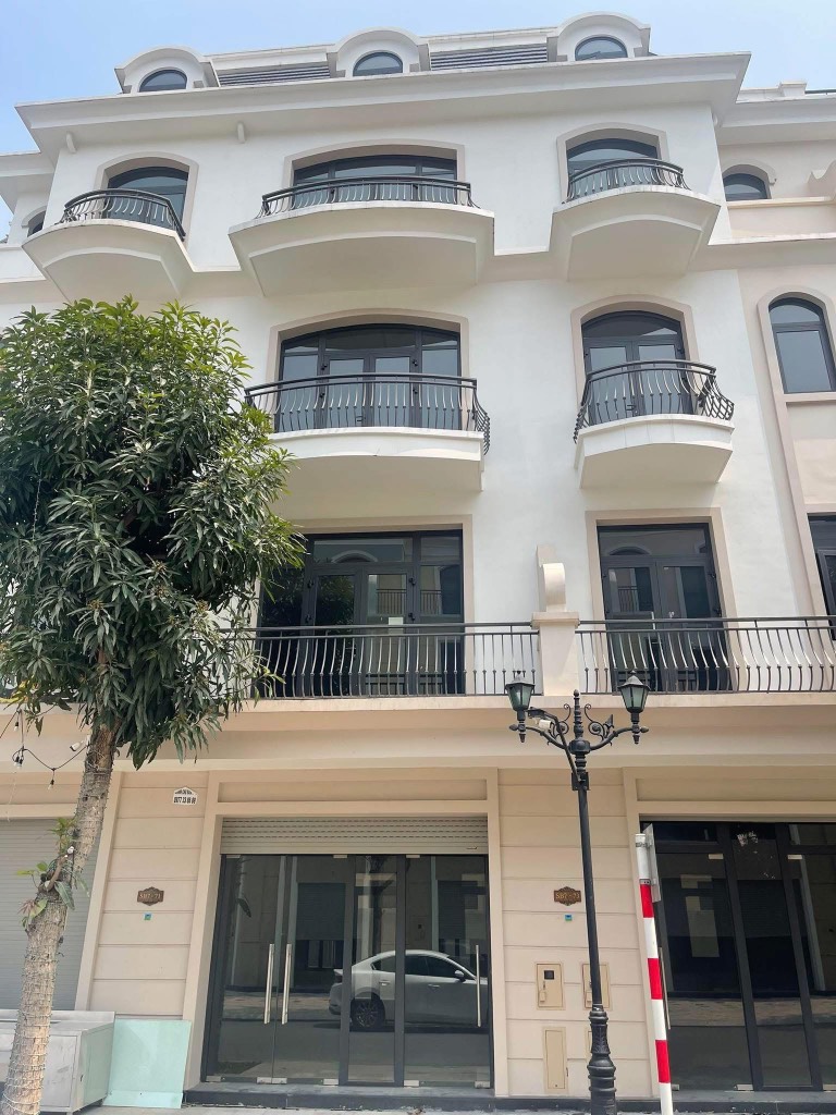 Cần bán gấp biệt thự Sao Biển Vinhomes Ocean Park 2, giá cắt lỗ, sang tên nhanh