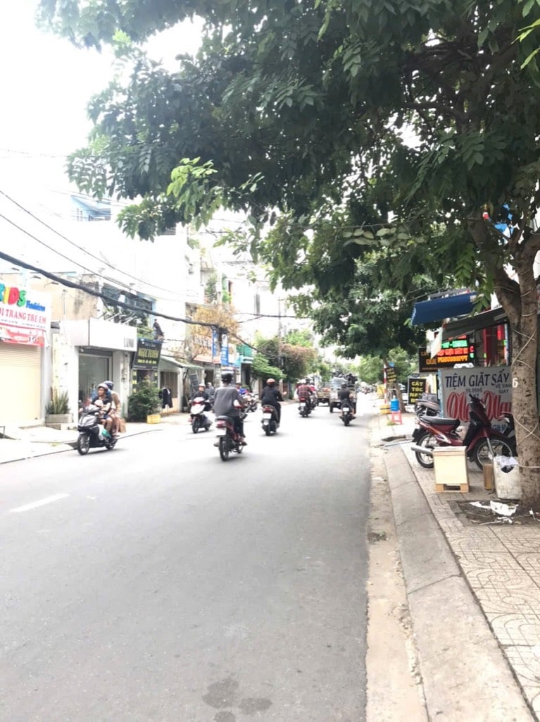 Mặt tiền Tân Quý - Tân Phú - 118m2 (4.1x29) ko Qh - Lộ giới. chỉ 14 tỷ thương lượng