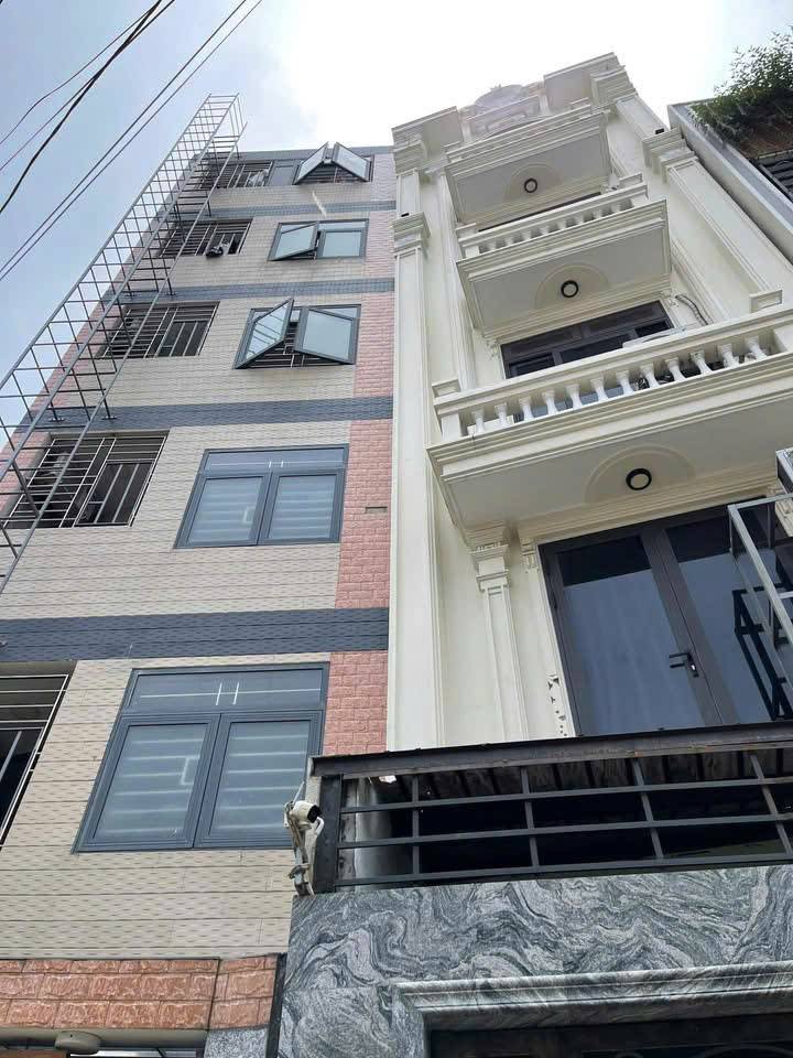 Tòa CHDV hẻm xe hơi - 4.1x17m(68m2)- 5lầu - 11 phòng - thu nhập cao