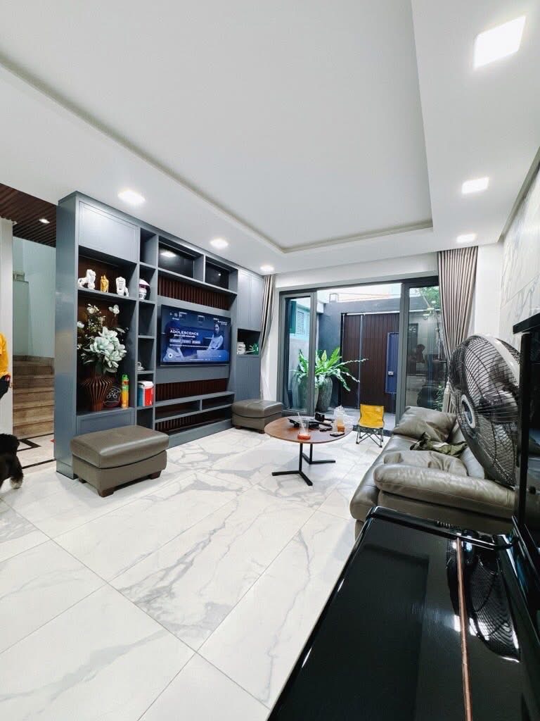 Bán nhà mặt tiền Nguyễn Thông, ngay giao lộ Ngô Thời Nhiệm, Quận 3, 91m2,  3 phòng ngủ, giá 29 tỷ