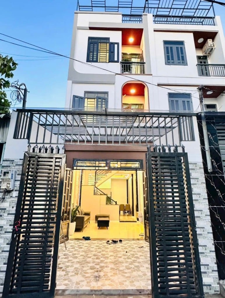 Căn nhà đẹp SHR tại TX22, Q12 giá cực tốt