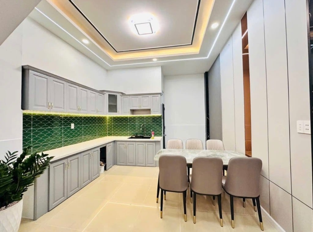 Bán nhà 3 tầng hẻm xe hơi Bùi Quang Là, Gò Vấp, 72m², 5 phòng, giá 7,43 tỷ