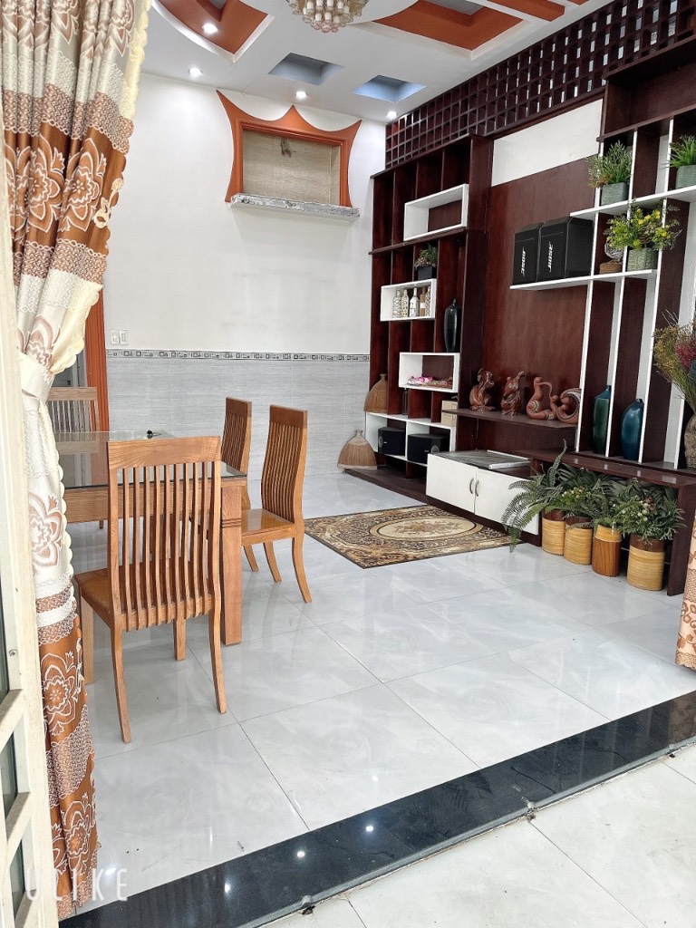 Nhỉnh 6tỷ nhà 4 tầng phân lô, cách mặt phố Tân Mai 20m, sát hồ Đền Lừ, ngõ xe máy tránh, 35m2, mặt tiền 3,7m