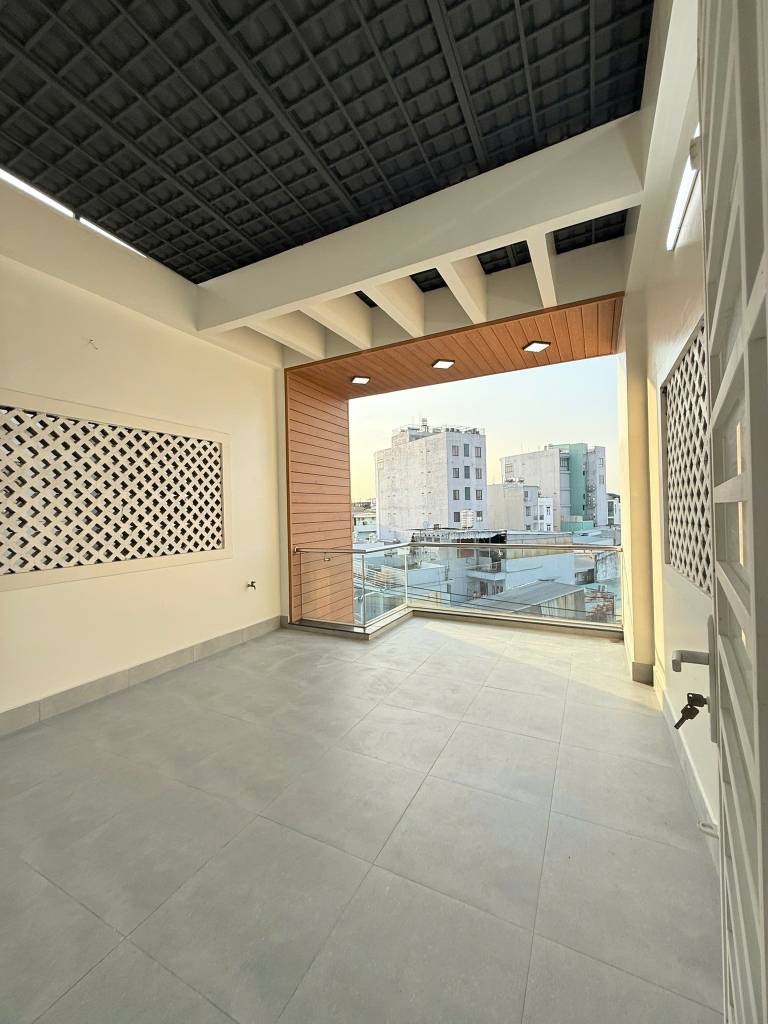 Bán nhà góc 2 mặt phố Hoàng Dư Khương, Quận 10, 22x16m, hầm 7 tầng mới, cho thuê 250 triệu/tháng