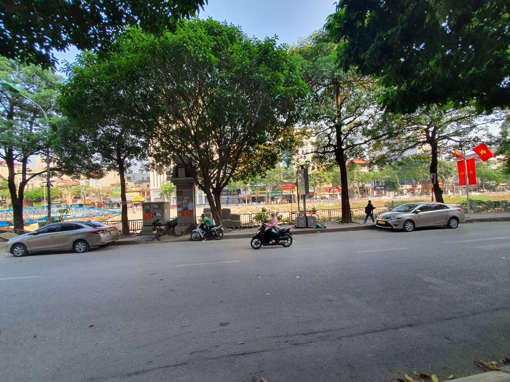Bán nhà mặt phố Khương Đình 35m2 lô góc, 6 Tầng Kinh doanh đa dạng chỉ hơn 12 tỷ