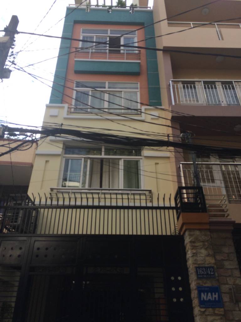 4x16m 2 lầu sân thượng cần bán nhà đường 7 mét Lữ Gia khu cao cấp