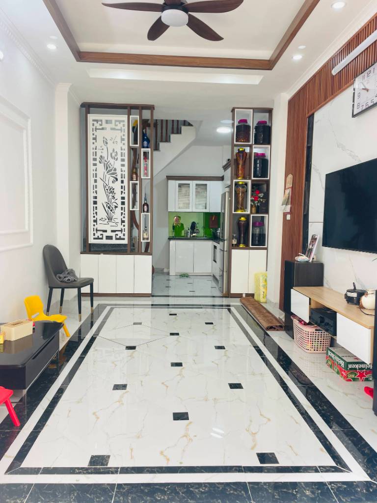 Bán nhà riêng 3 phòng ngủ, 3 WC, 145m2 tại Lạc Long Quân, Bưởi, Tây Hồ, Hà Nội, 31,5 tỷ