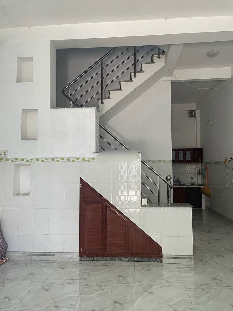 Chia tài sản bán gấp nhà đường Minh Phụng quận 11, 53m2/1.2 tỷ SHR gần chợ tiện kd