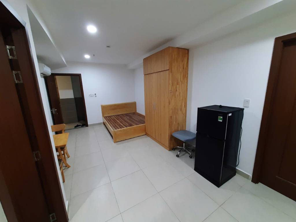 Cho thuê phòng ban công riêng, full nội thất, Gần nhà máy bia Lê Văn Khương, Quận 12