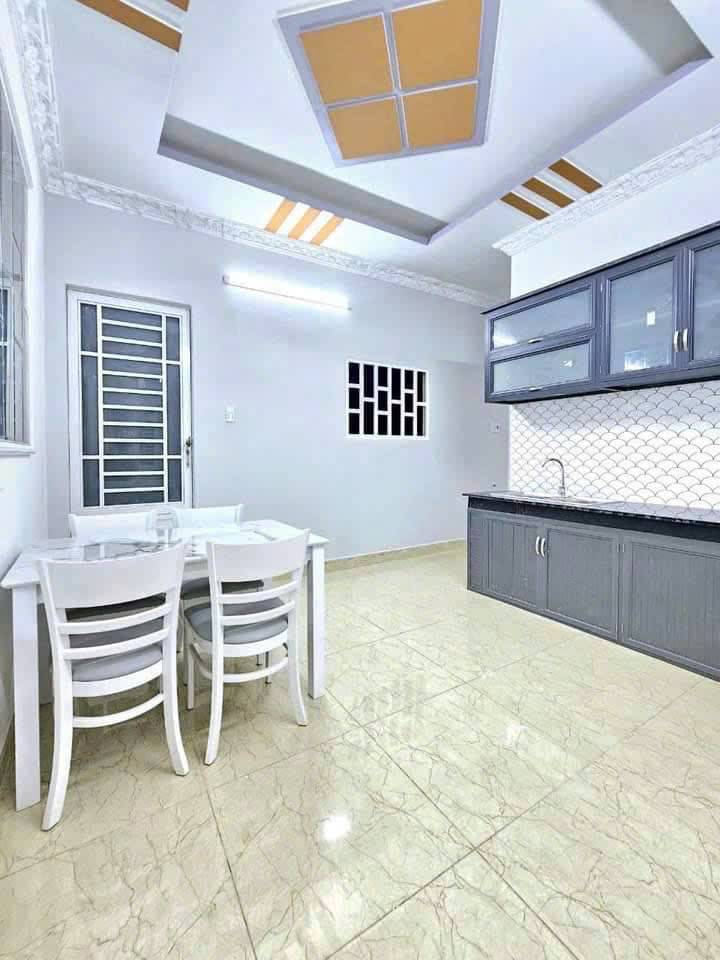 Bán căn hộ dịch vụ có dòng tiền khá tốt 45 triệu/tháng, 90m2 ngang 5m, 5 tầng 9 căn