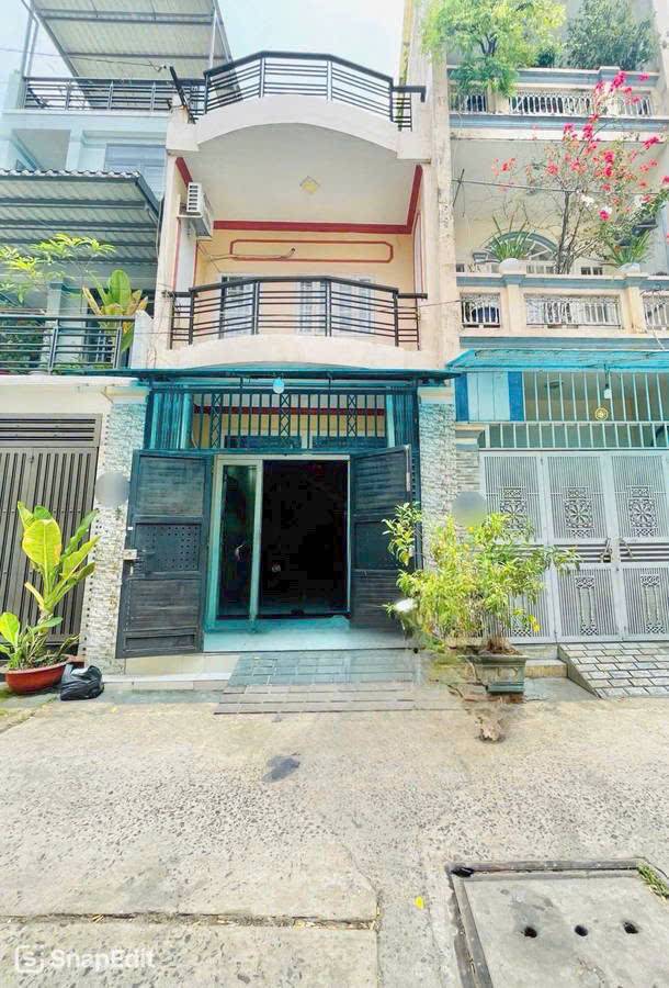 Tậu nhà đón tết, sổ hồng trao tay, môi trường sống trong lành