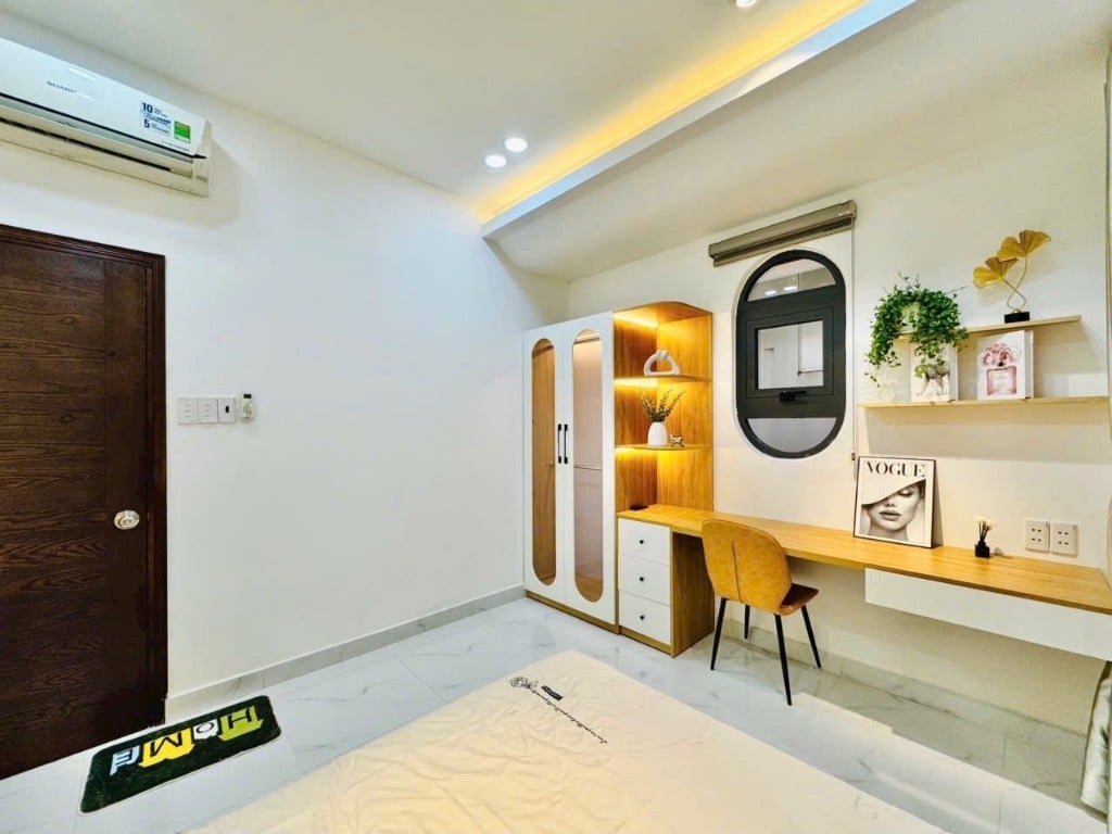 Bán nhà Gò Vấp hẻm xe hơi Phạm Văn Đồng, 50m² x 4 tầng, 4 phòng ngủ, nhỉnh 7 tỷ