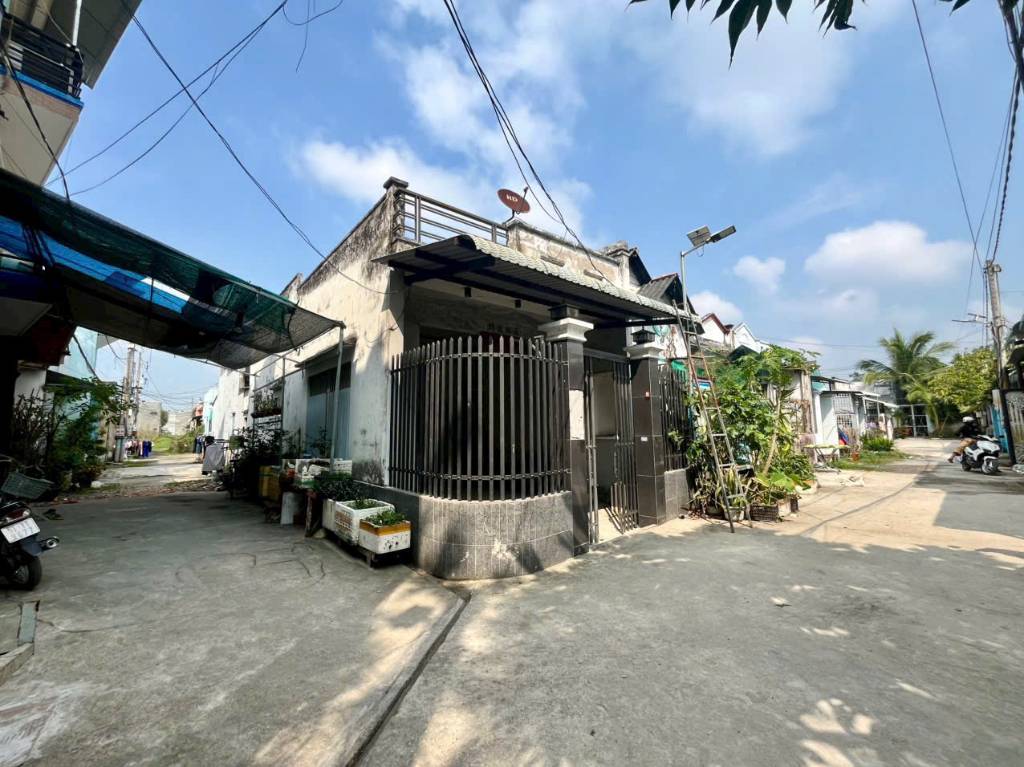 Bán Nhà riêng 100m2 tại Xã Mỹ Hạnh Nam, Huyện Đức Hòa, Long An giá 950 triệu VND