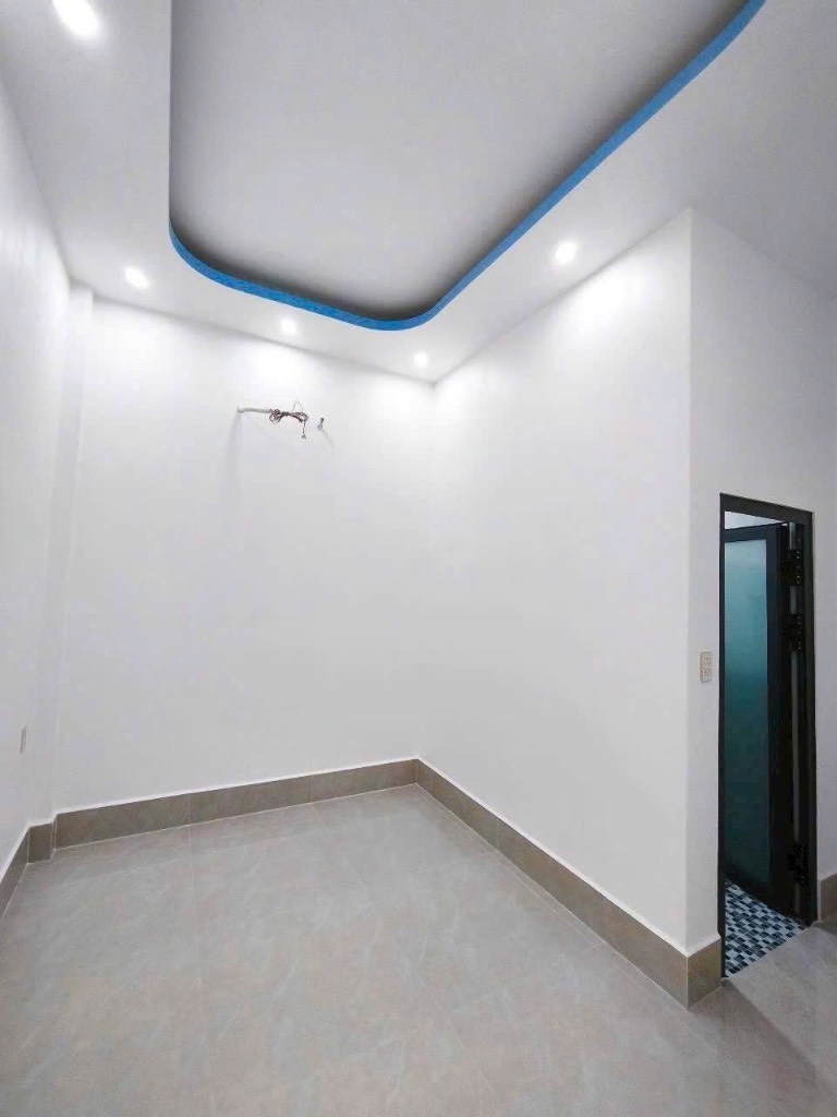 Bán nhà Gò Vấp gần Chi Cục Thuế, diện tích 6m x 33m, nở hậu, tiện xây căn hộ dịch vụ và kinh doanh đa ngành