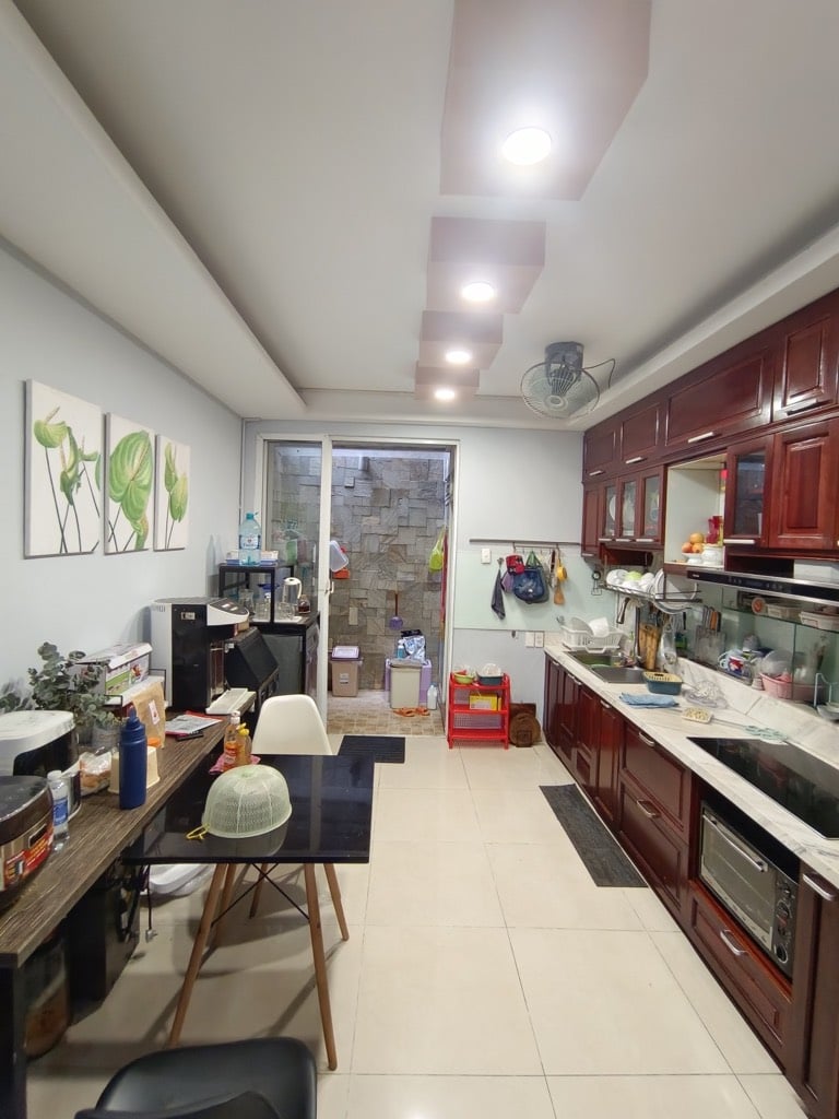Bán nhà hẻm xe hơi Trung tâm Phú Nhuận, 70m2, 4 tầng, không quy hoạch, lộ giới, chỉ 8.57 tỷ thương lượng