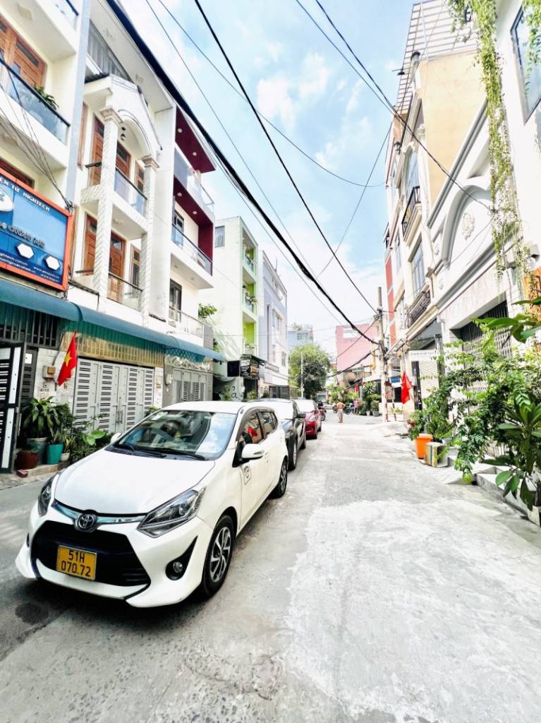 Bán nhà Tân Kỳ Tân Quý, hẻm xe hơi nhựa, 4 tầng, 52m², 5 tỷ 800