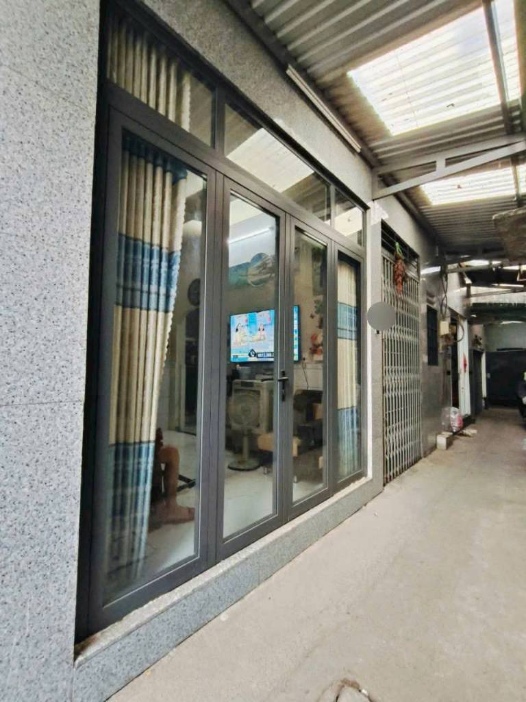 Nhà mới vào ở ngay, 63m2 sổ vuông, ngay đường 13 Tam Bình, giá chỉ 2.8 tỷ