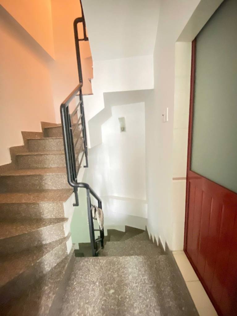 Bán nhà đẹp 4 tầng 2 tỷ 030 tại Minh Khai, Hai Bà Trưng, giao dịch nhanh