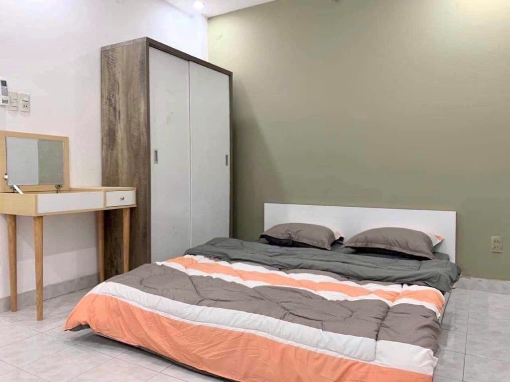 Bán nhà đang kinh doanh CHDV gồm 8 phòng khép kín, full nội thất, giá chỉ 8.2 tỷ