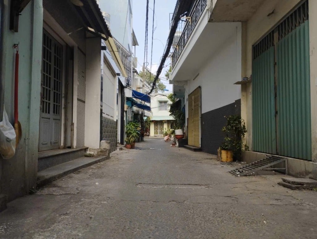 Bán nhà nát Bình Thạnh, khu Hoàng Hoa Thám, phường 6, diện tích 70m2, giá nhỉnh 7 tỷ đồng